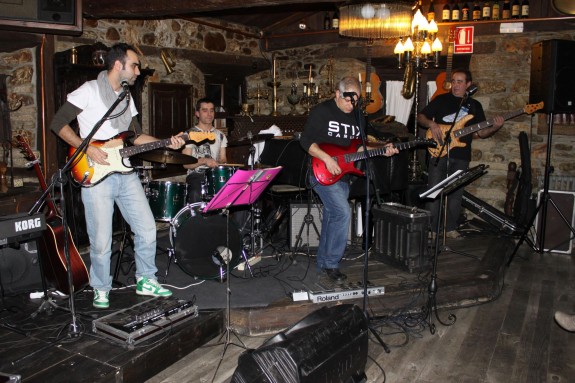 Moncloa de San Lázaro, música en directo: La Banda de Mosti