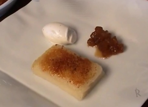 Pantela de manzana y miel, helado de vainilla y pimienta 1