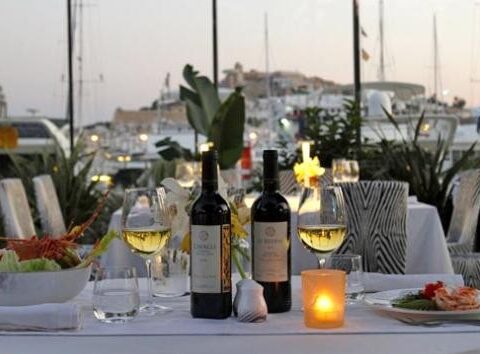 Roberto Cavalli en Ibiza fusiona gastronomía y moda 1