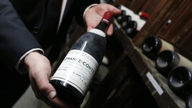 La casa de subastas Sotheby's consigue un nuevo récord al vender el lote de vino más caro del mundo 1