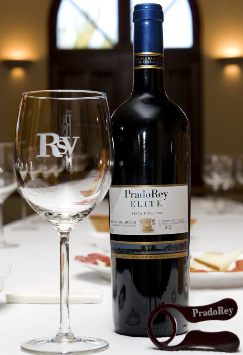 Bodegas PradoRey permitirá catar el vino PradoRey Élite a sus enoturistas en estas Navidades 2
