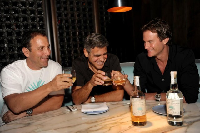 George Clooney amplia la actividad de Casamigos Tequila y abre su marca de licores de importación 1