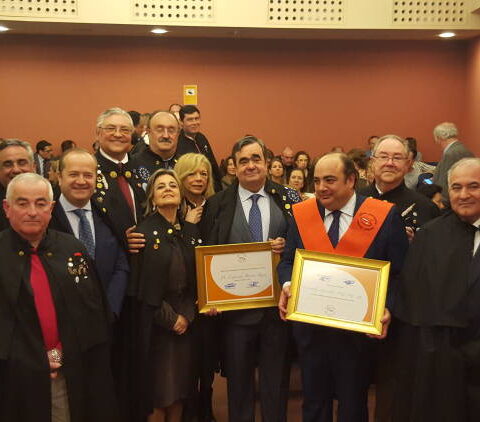 'Cofrade de honor' y 'Embajador' de la Cofradía Gastronómica del Salmorejo Cordobés dos reconocidos profesionales de la Justicia en España