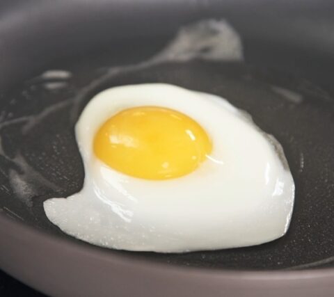 Cómo hacer un huevo igual que el de los emoticonos 1