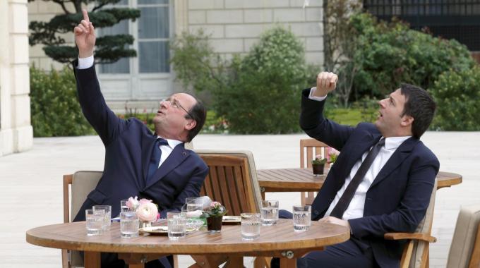 Hollande y Renzi se 'enzarzan' por el tema del vino 1