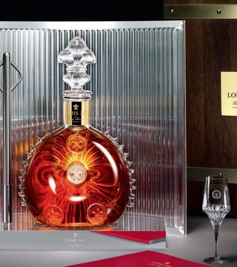 Rémy Martin’s Louis XIII Cognac sale a la venta por más de 70.000 euros 1