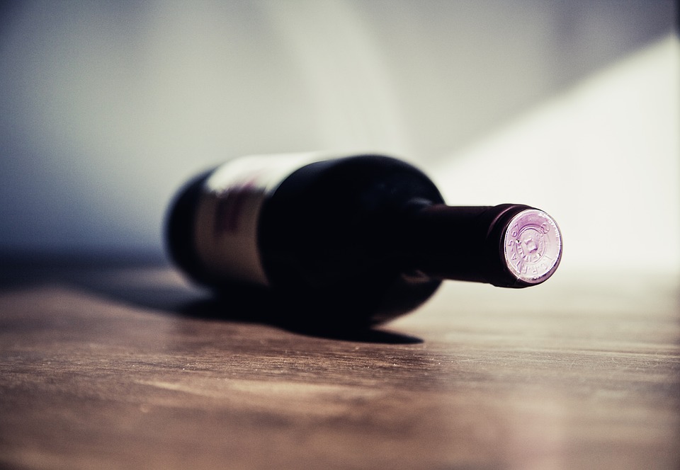 Proyecto de crowdfunding para producir el primer vino Beaujolais Nouveau en latas