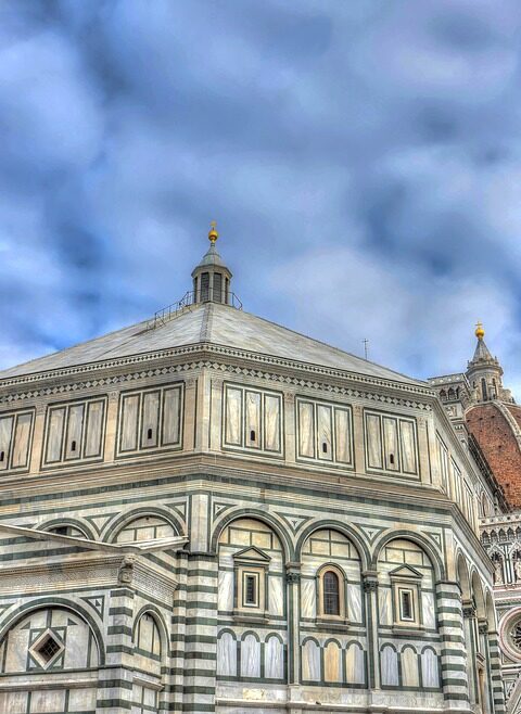 Florencia contra la creación del mayor restaurante McDonald’s del mundo en la Plaza del Duomo 1