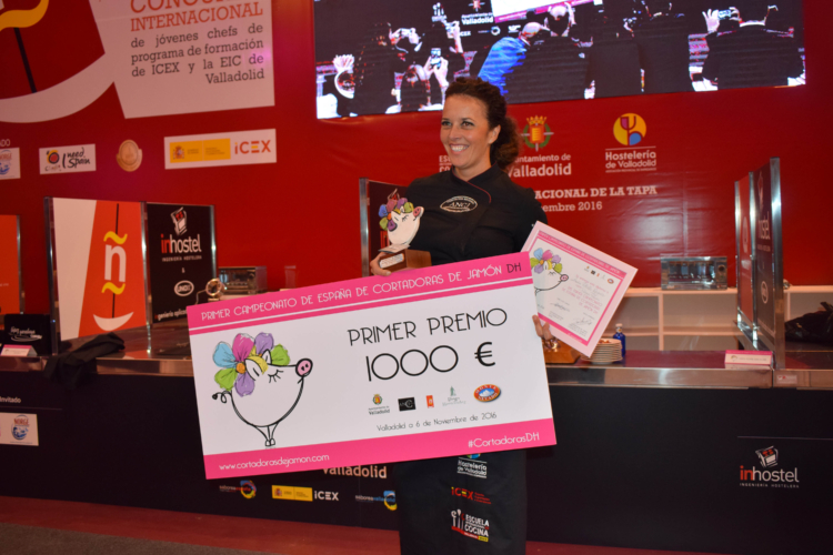 La andaluza Laura Polvillo ganadora del I Campeonato España de Cortadoras de Jamón DH 1