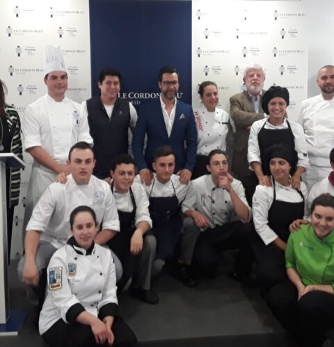 Ezequiel Álvarez, estudiante de cocina de la Escuela de Hostelería y Turismo de Girona, ganador del V Premio Promesas de alta cocina ‘Save the date’ 4